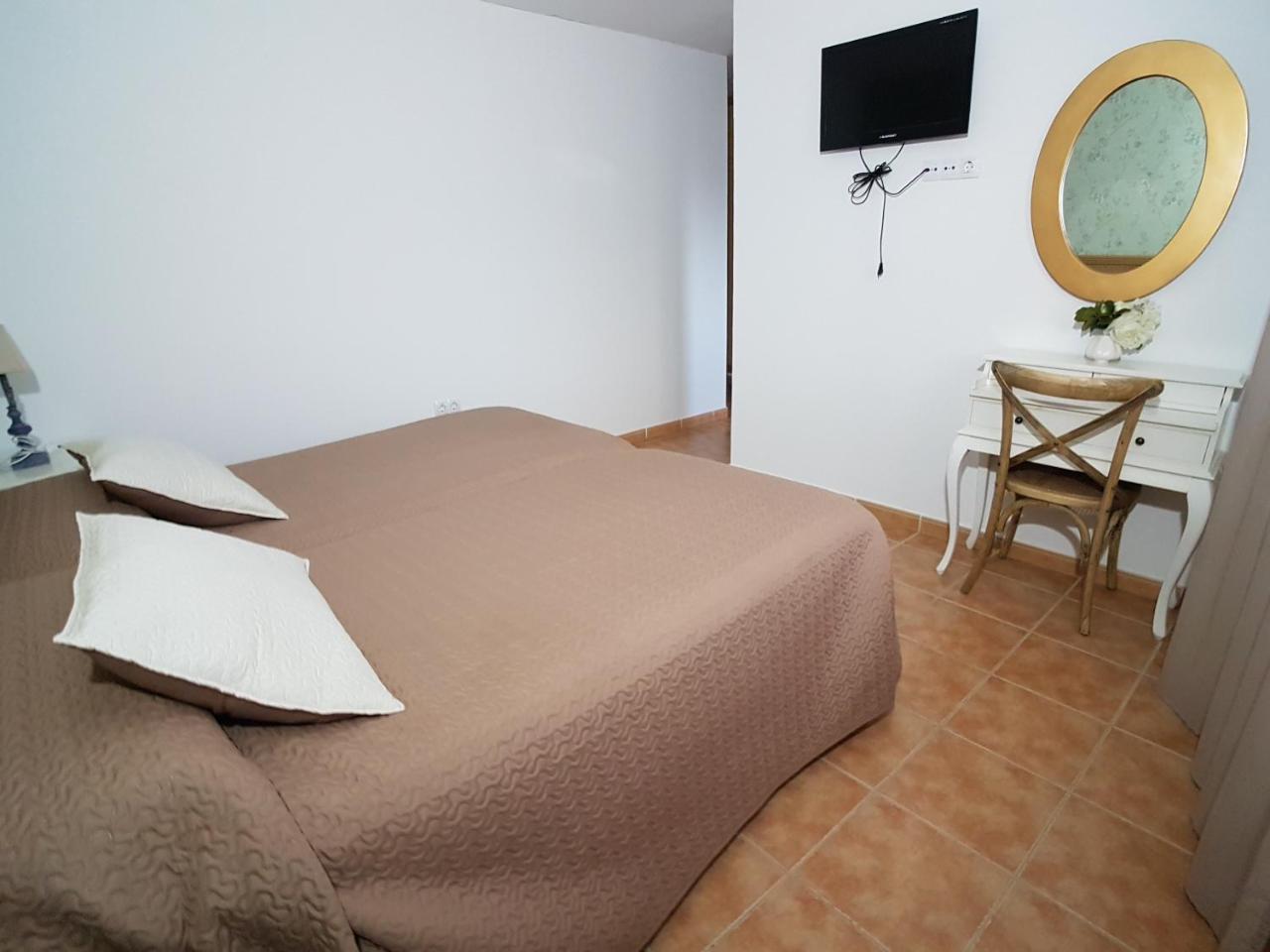 Hostal Meson La Era Ríogordo Extérieur photo